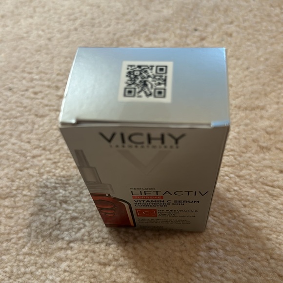 Vichy Vitamin C serum (unopened) - Picture 2 of 2